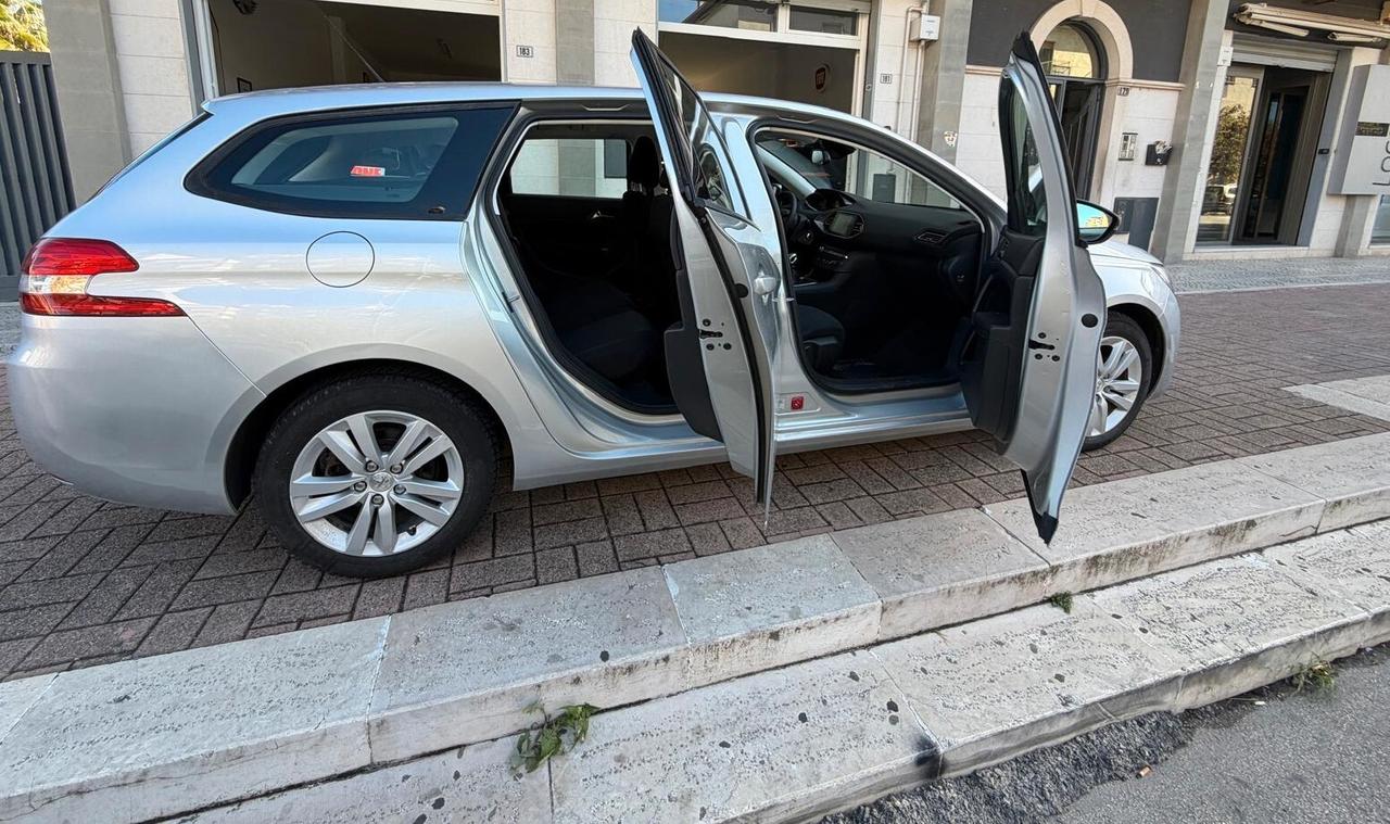 Peugeot 308 BlueHDi 120 S&S Business