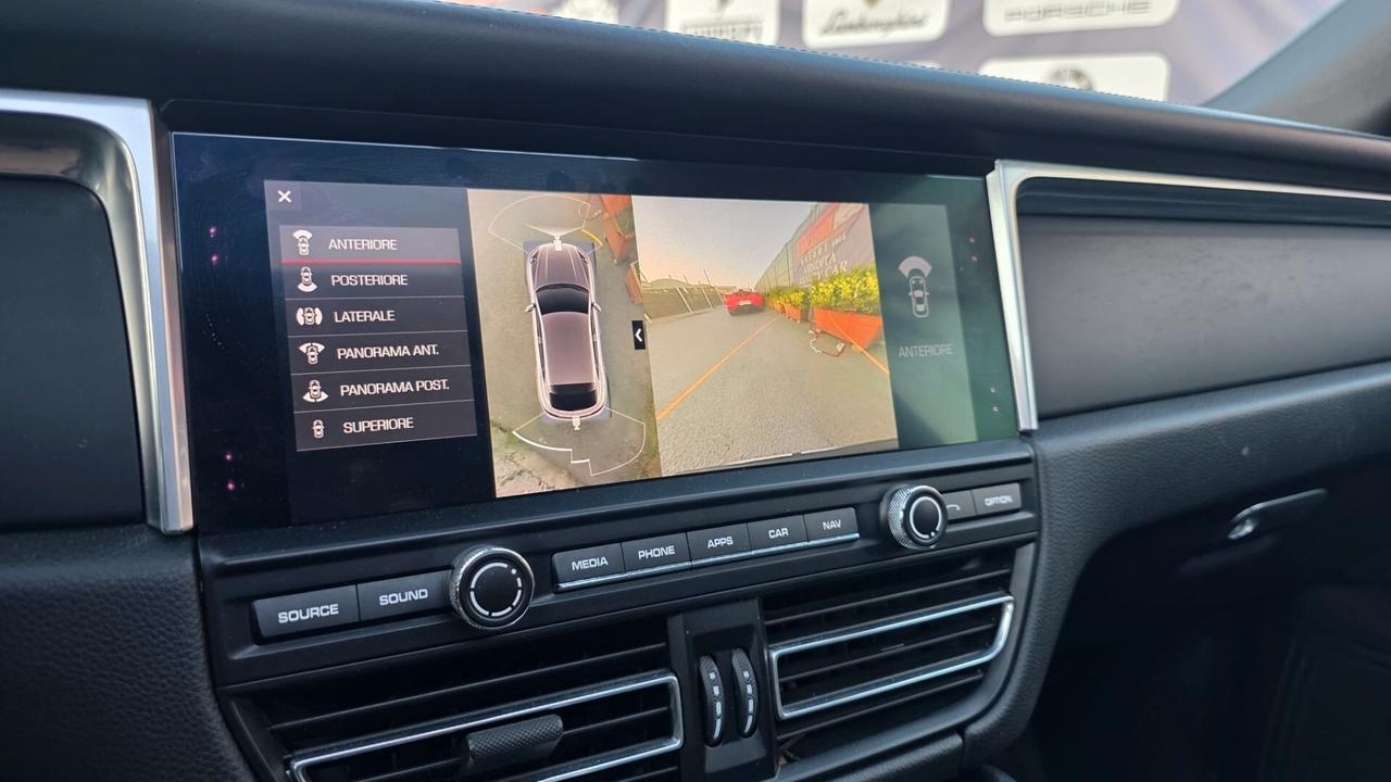 Porsche Macan 2.0 Scarico Sportivo Tetto