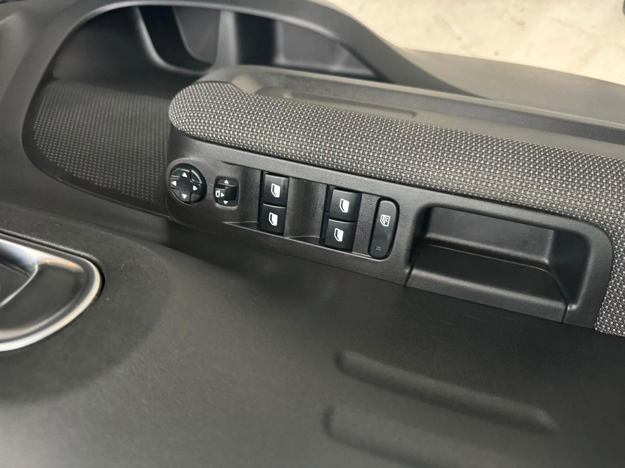 Citroen C3 PureTech 82 Shine - Neopatentati