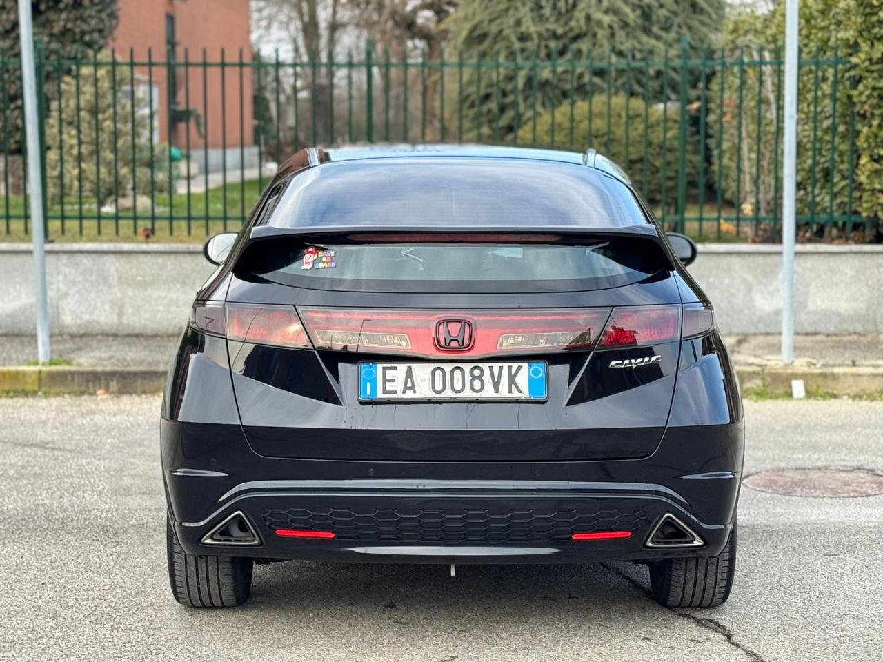 Honda Civic 1.8 i-VTEC 5p. Exclusive