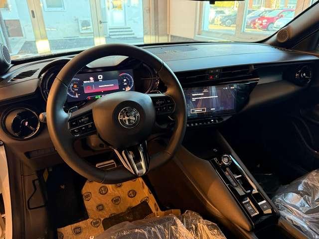 Alfa Romeo Junior AUTOM 1.2 ibrida Speciale 145cv edct6 KM0/PROMOFIN