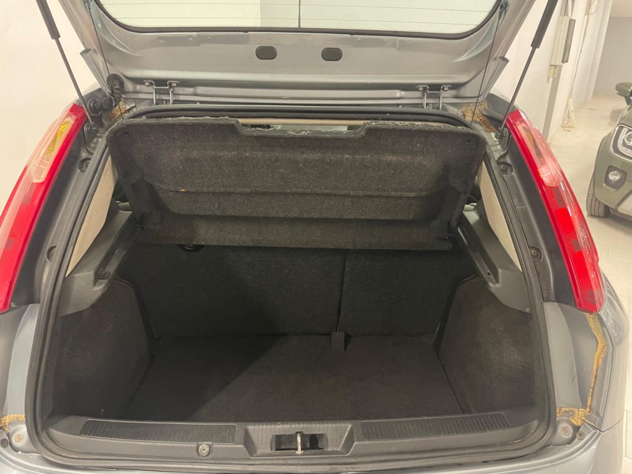 Fiat Grande Punto 1.3 MJT 90 CV 5 porte Dynamic