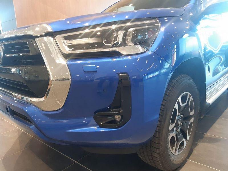 Toyota Hilux 2.4 D-4D A/T 4WD 4 porte Double Cab Executive