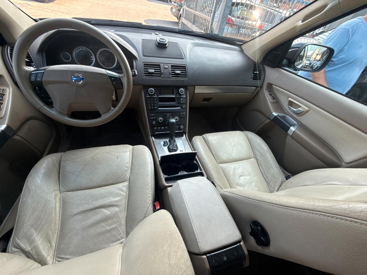 Volvo XC90 2.4 d5 Executive 185cv auto 7 POSTI