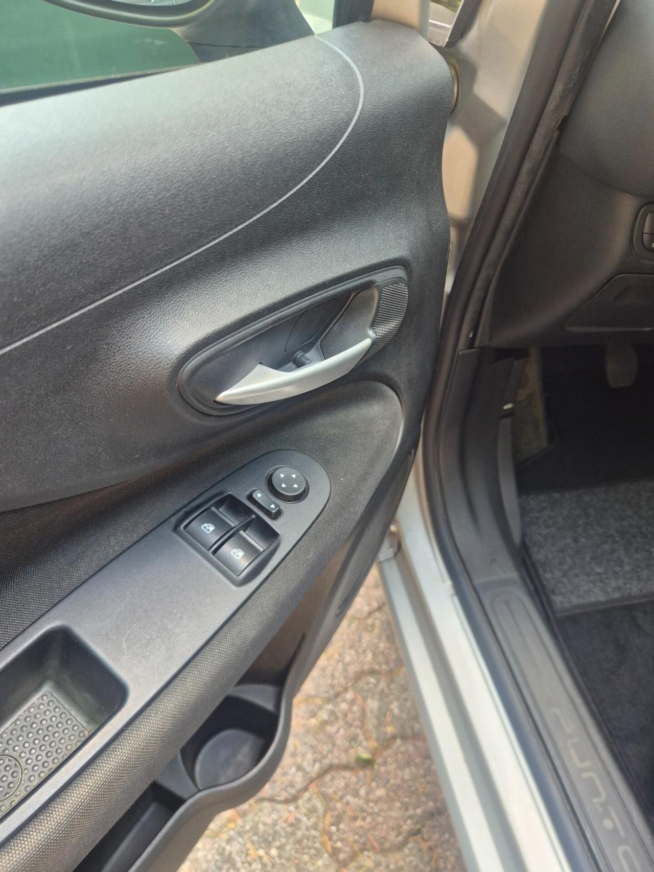 Fiat Punto 1.2 benzina euro 6 lounge