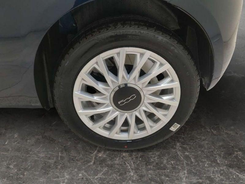 FIAT 500C 1.0 hybrid Dolcevita 70cv
