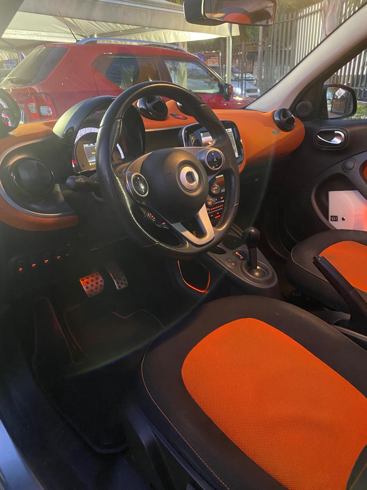 Smart ForFour 0.9 Turbo Passion 12/2015 automatica