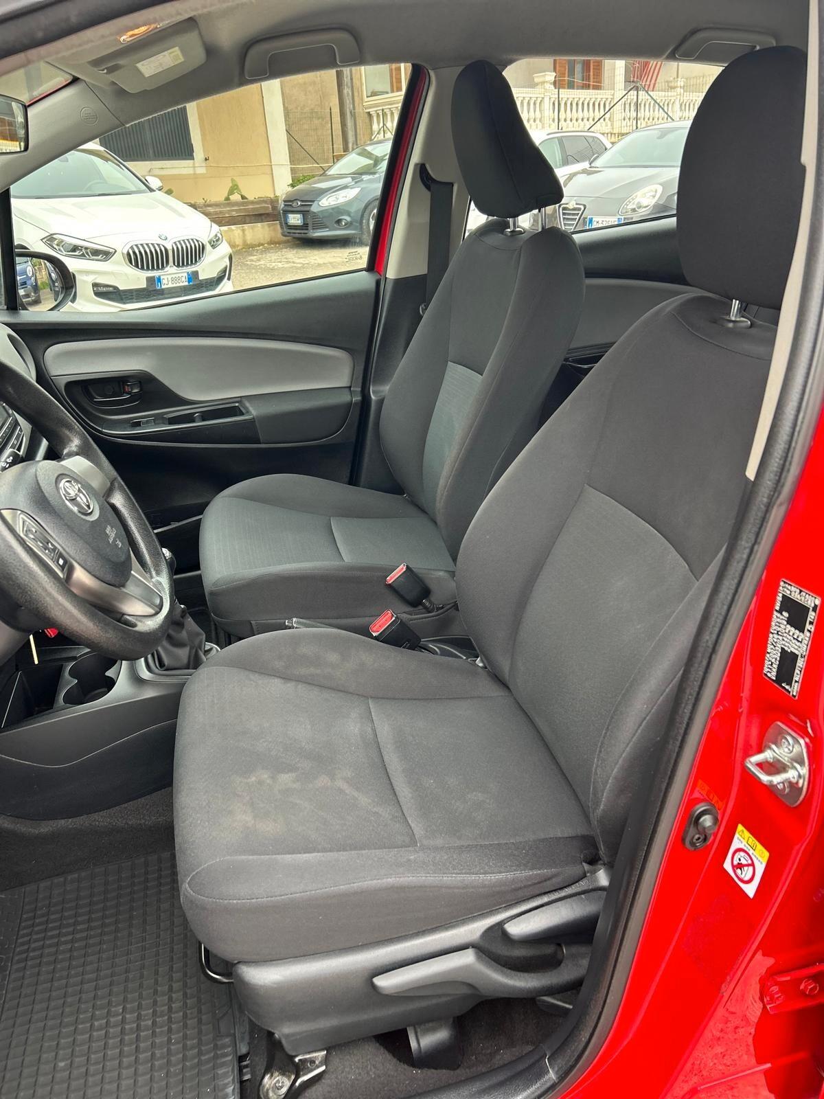 Toyota Yaris 1.4 D-4D 5 porte Lounge