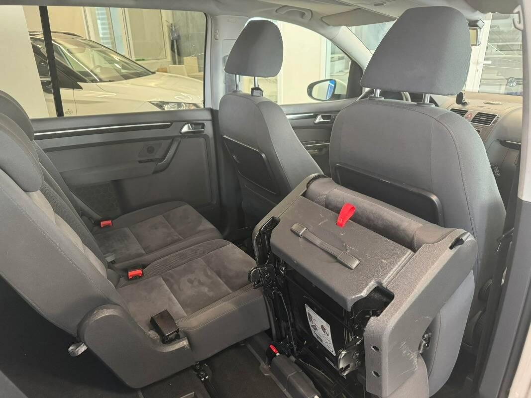 Volkswagen Touran 2.0 tdi Highline dsg