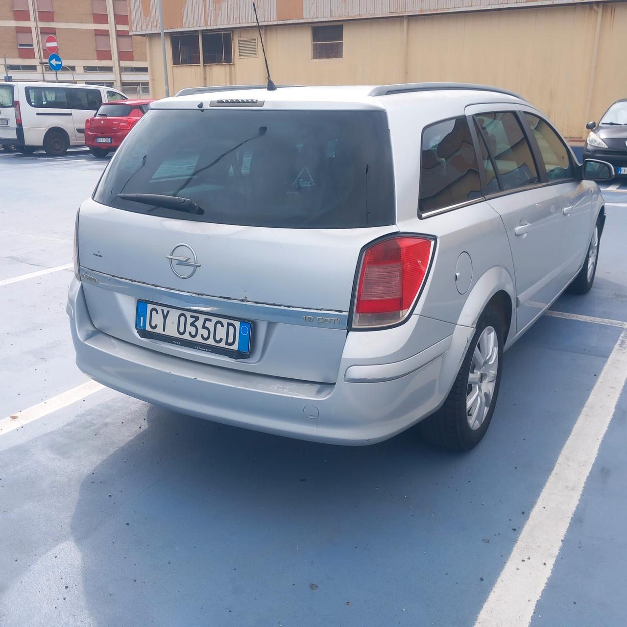 Opel Astra 1.9 CDTI 120CV