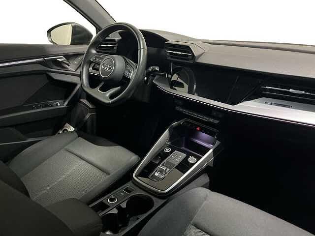 Audi A3 Sedan 30 TDI S tronic S line edition