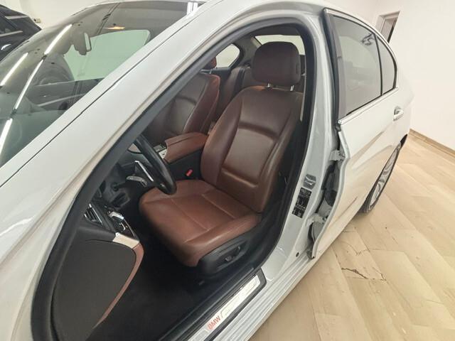 BMW 520 d F10 Berlina Luxury 190cv
