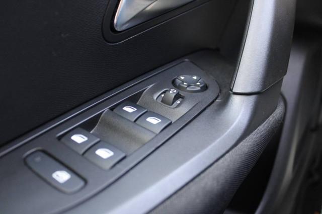 Peugeot 2008 1.2 puretech Active s&s 100cv Con CARPLAY