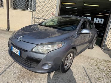 Renault Megane 1.5 dCi 90CV Confort