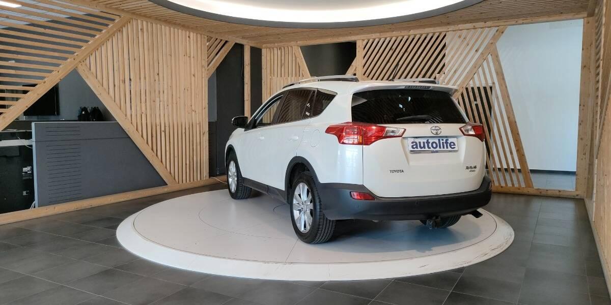 Toyota Rav4 2.2 d-cat Style 4wd 150cv auto
