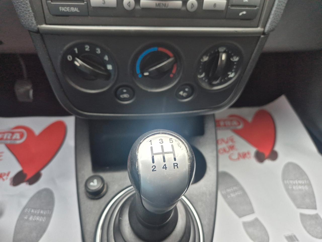 Ford Fiesta 1.4 TDCi 70CV 5 porte/ OK NEOPATENTATI