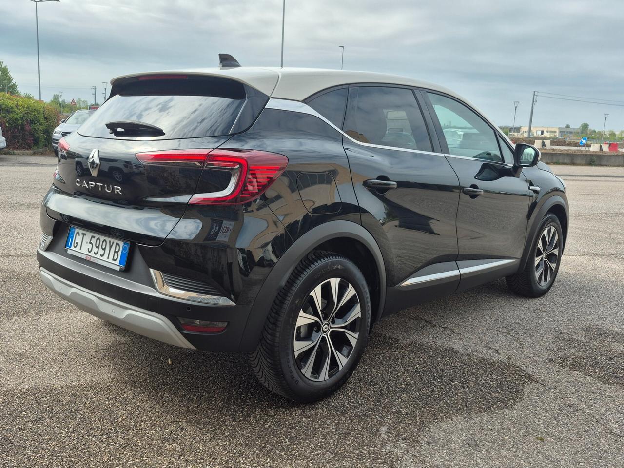 Renault Captur Mild Hybrid 140 CV Techno