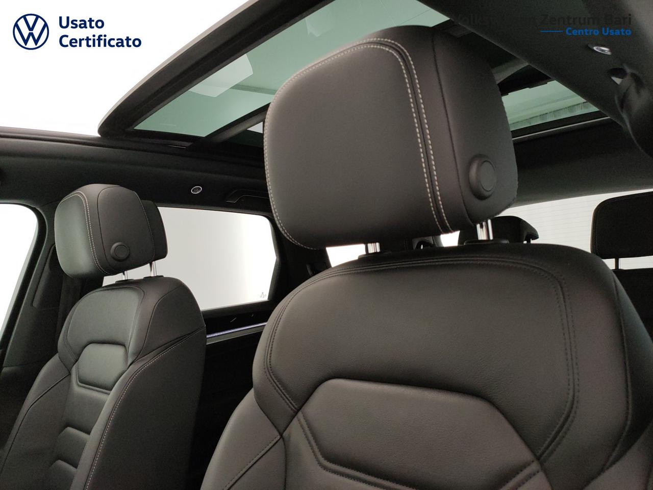 Volkswagen Touareg 3.0 v6 tdi elegance r-line exterior pack 231cv tiptronic