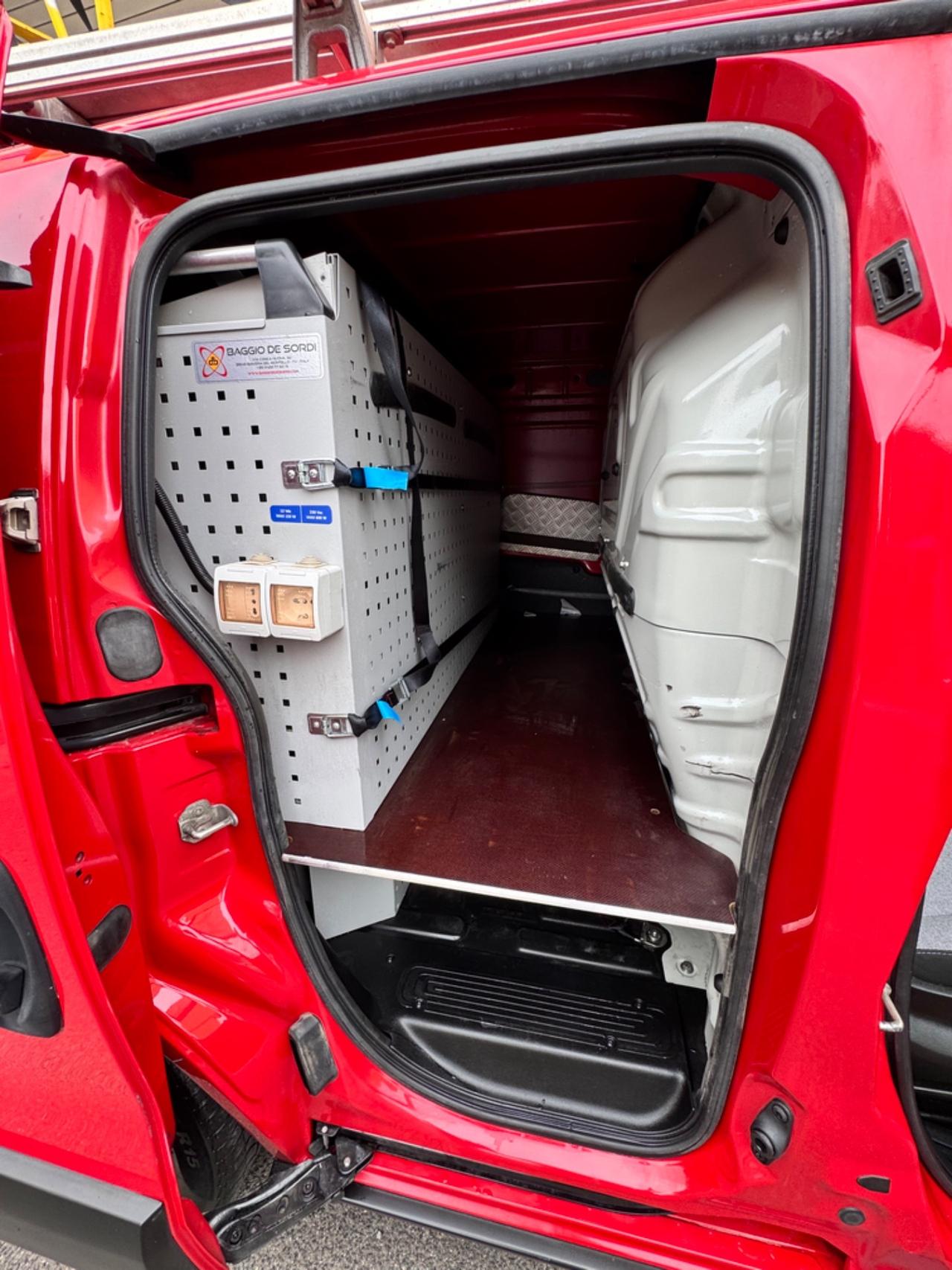 Fiat Fiorino 1.3 M-jet2 95cv OFF. MOBILE IVA ESPOSTA