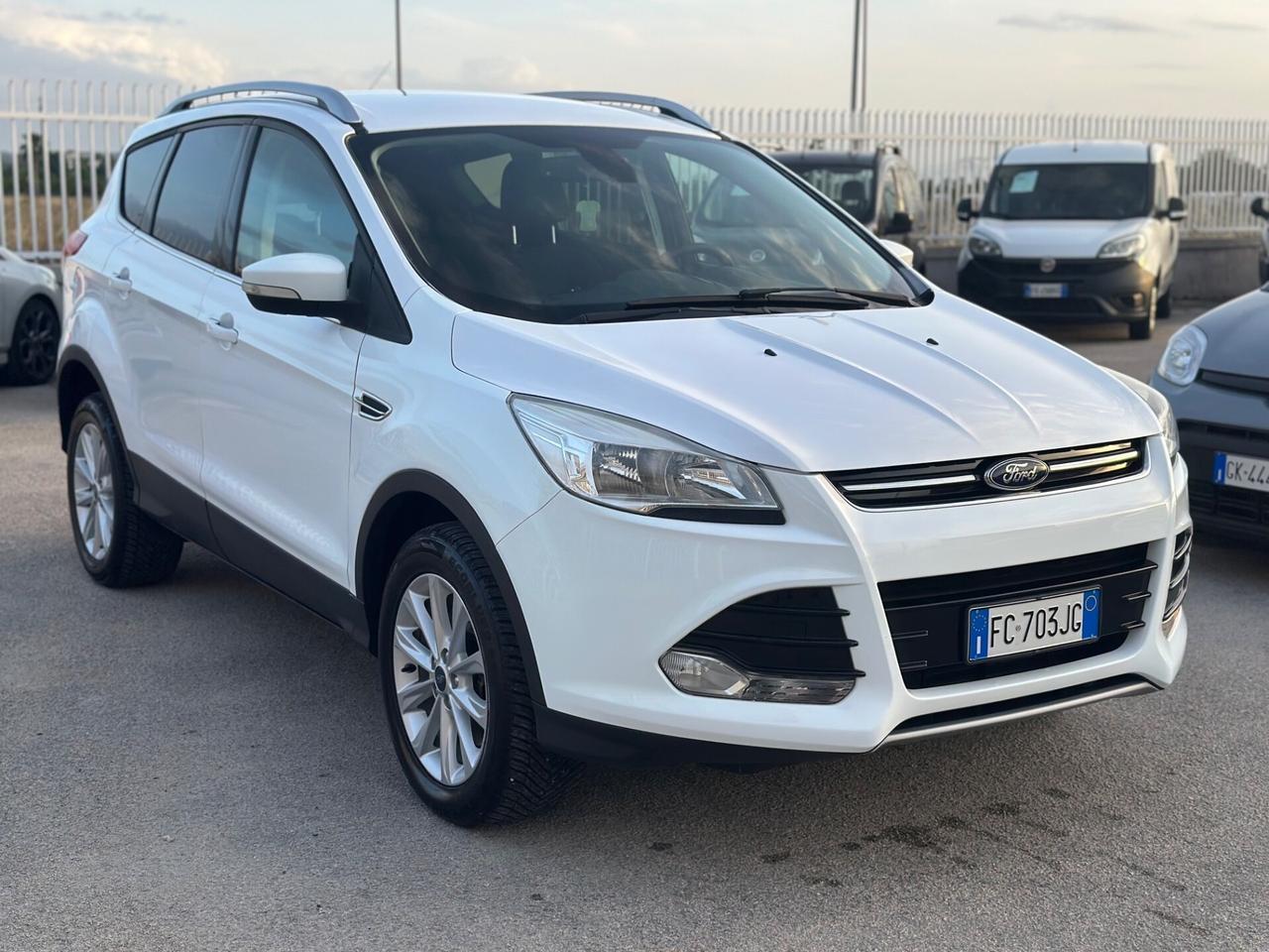 Ford Kuga 2015 2.0 TDCI 150 CV S&S 4WD Titanium