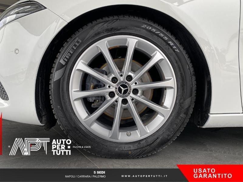 Mercedes-Benz Classe A A 180 d Sport auto