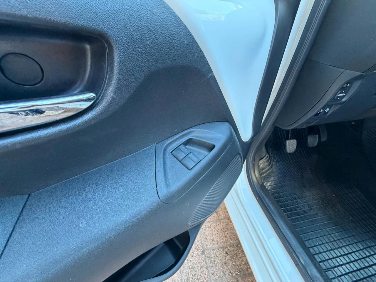 Toyota Aygo Connect 1.0 72 CV 5p 9000KM!!!
