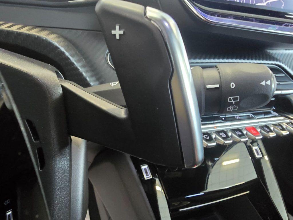 Peugeot 2008 Hybrid 145 e-DCS6 Allure