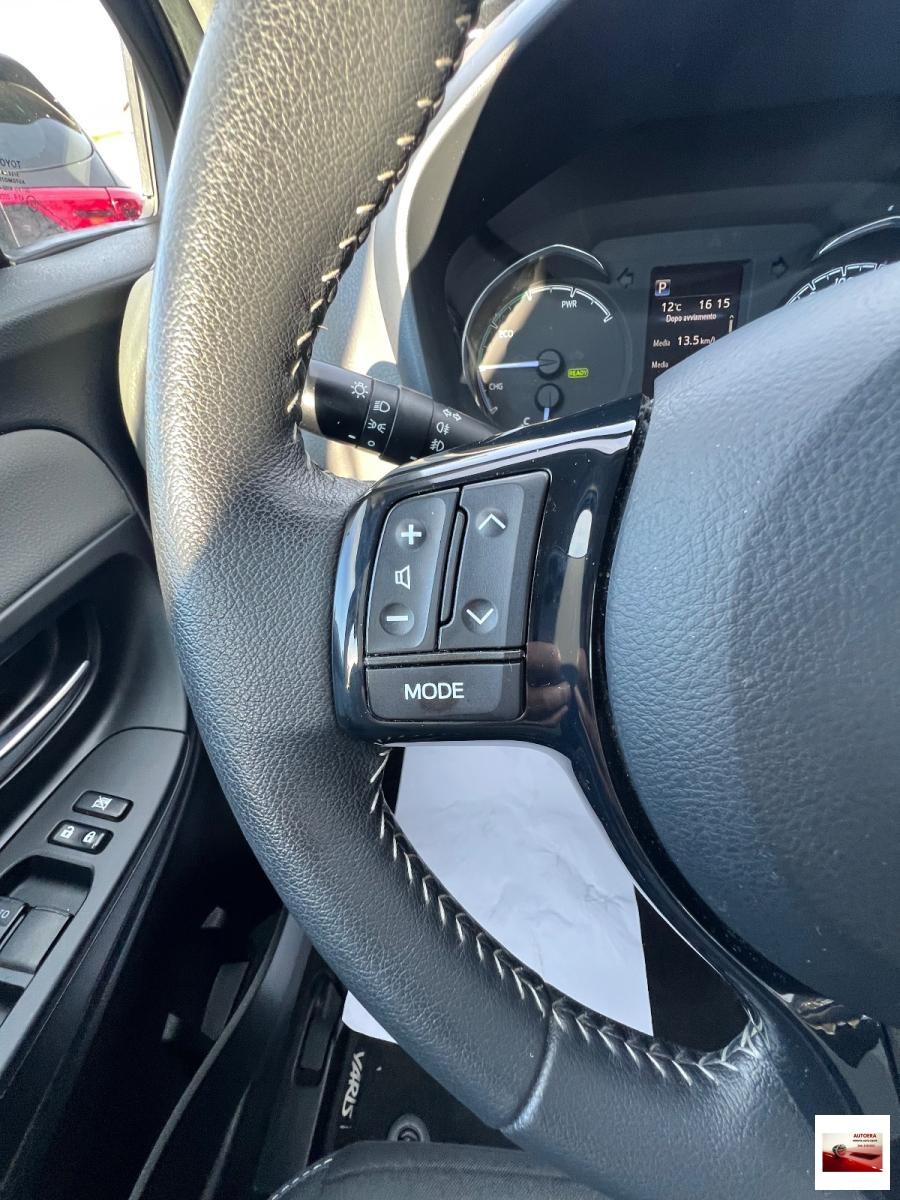 TOYOTA - Yaris - 1.5 Hybrid 5p. Active