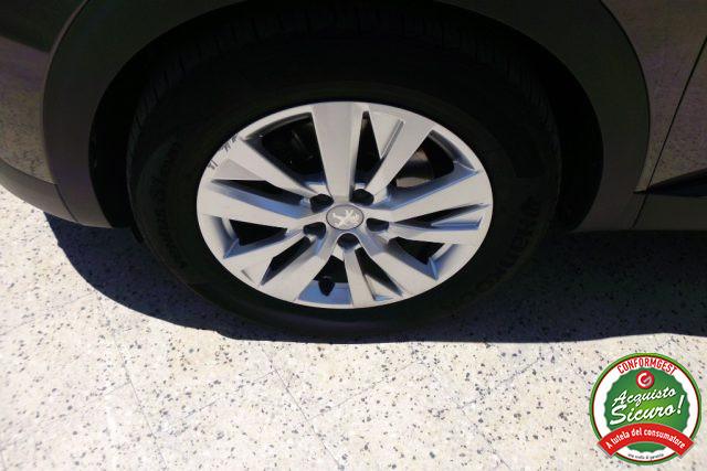 PEUGEOT 3008 BlueHDi 130 S&S EAT8 Business
