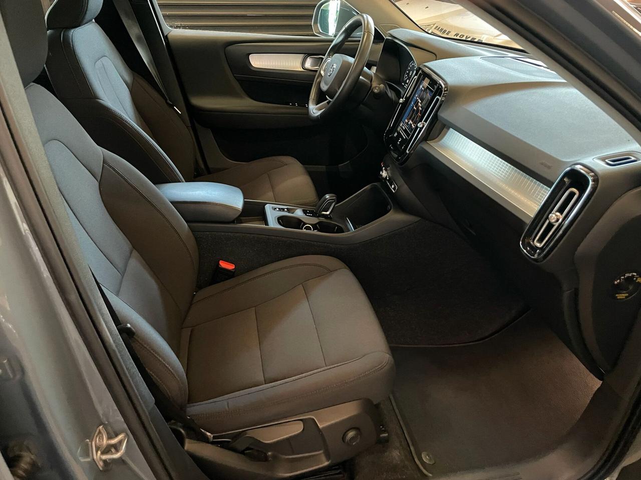 Volvo XC40 T5 Recharge Plug-in Hybrid momentum
