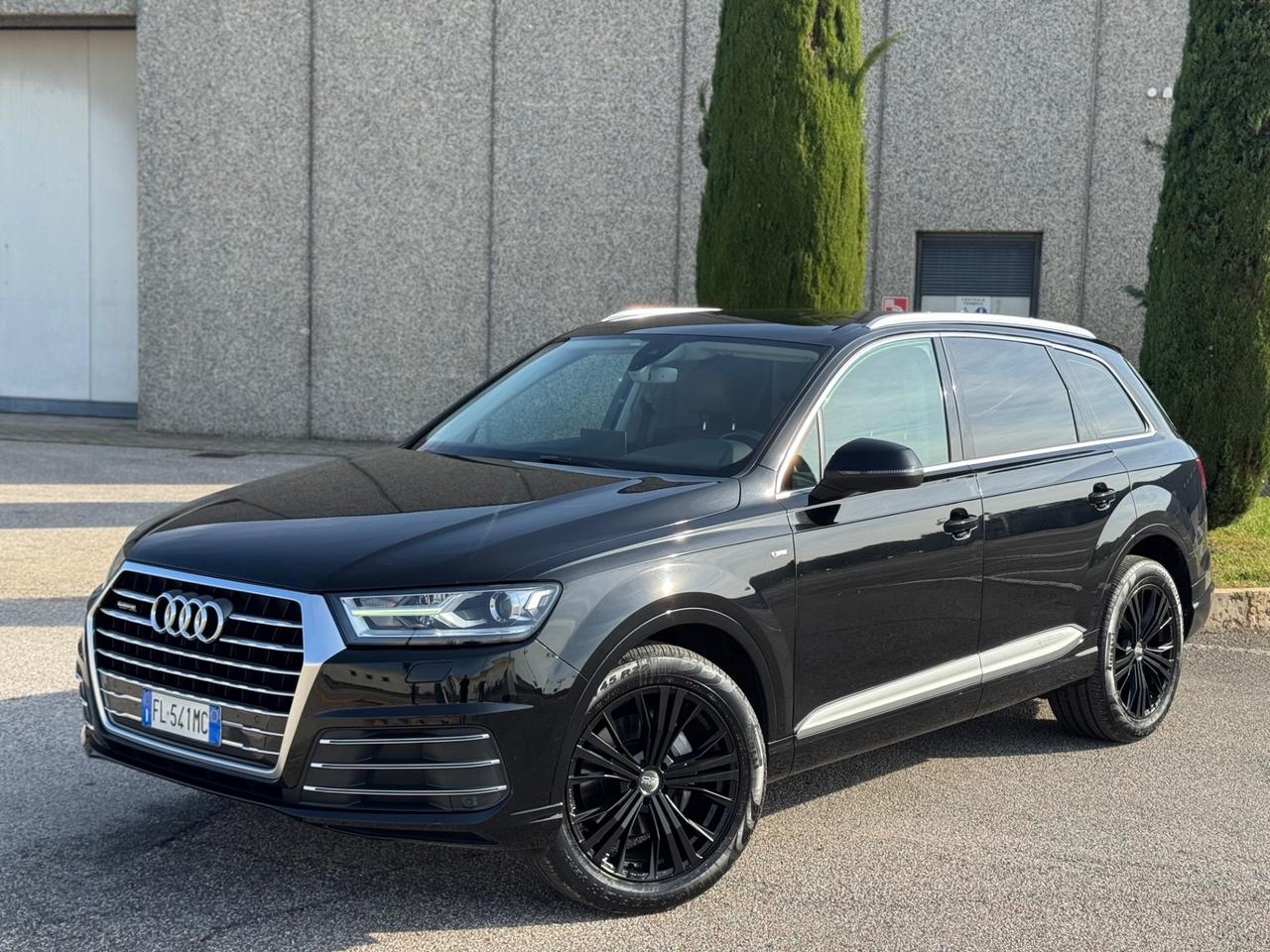 Audi Q7 3.0 TDI 218 CV Gancio Traino