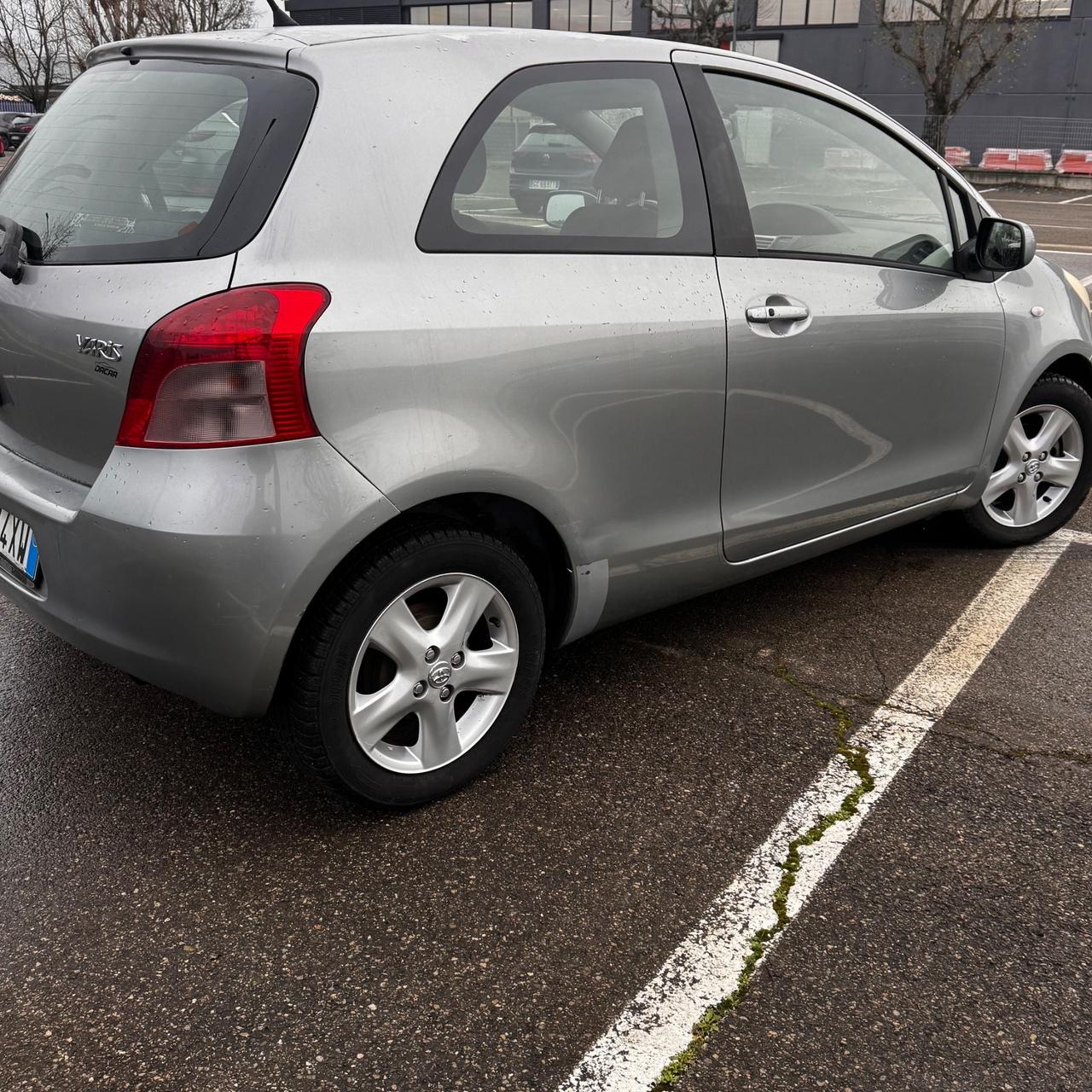 Toyota Yaris 1.0 3 porte Sol