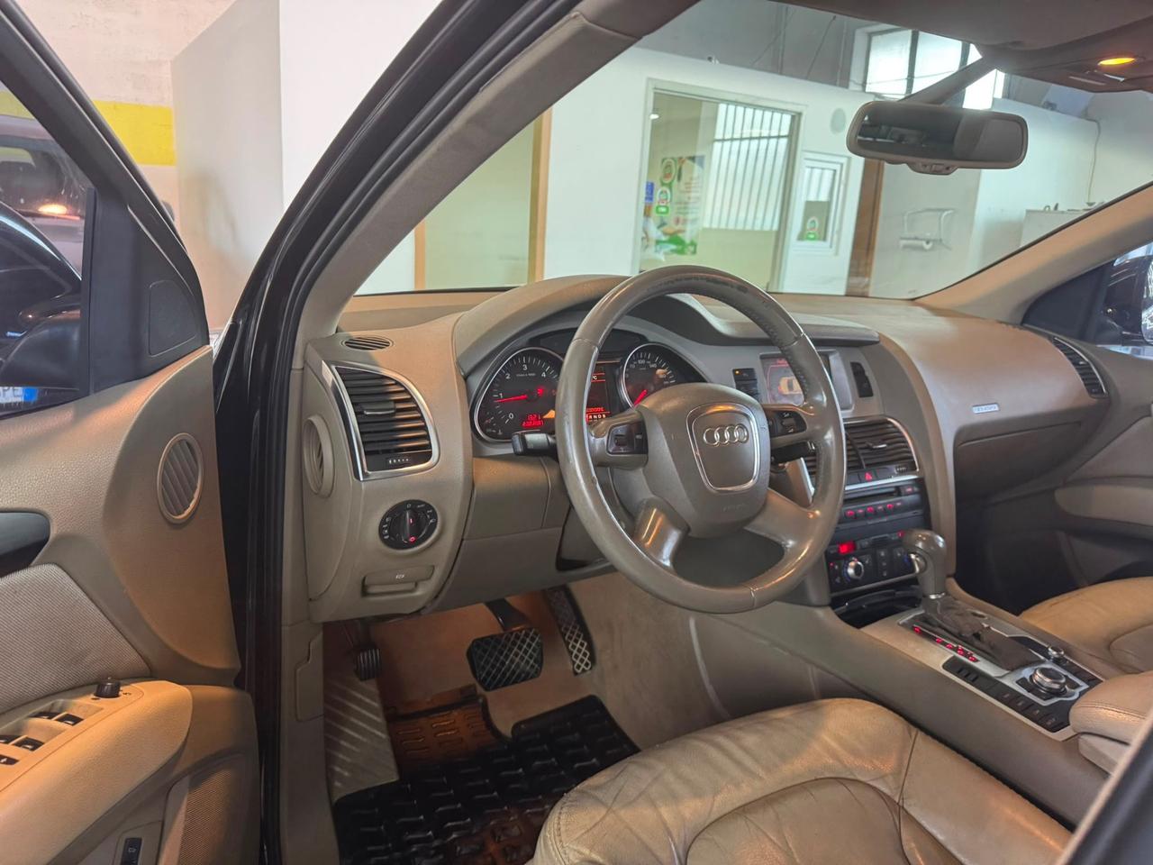 Audi Q7 3.0 V6 TDI 233CV quattro tiptronic