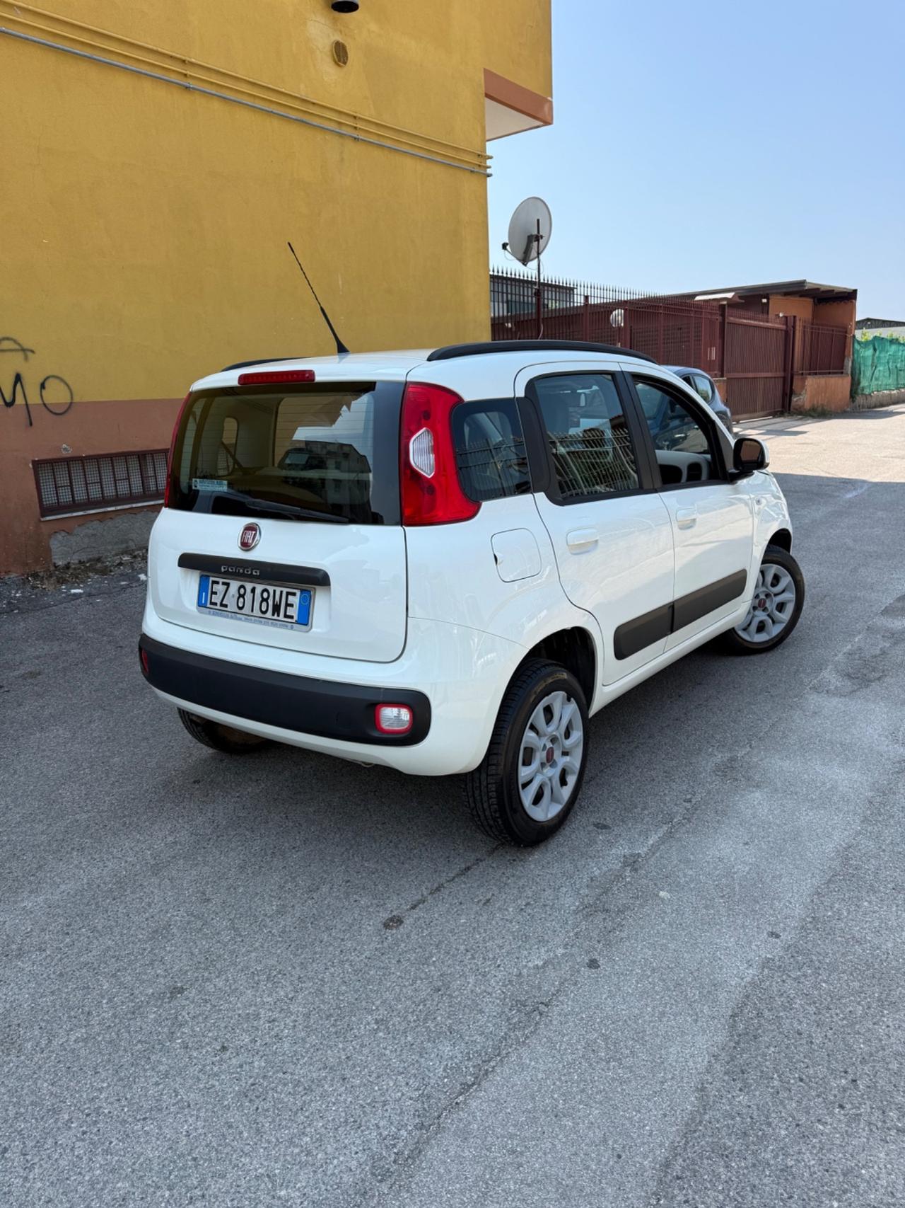 Fiat Panda 0.9 TwinAir Turbo Natural Power Lounge