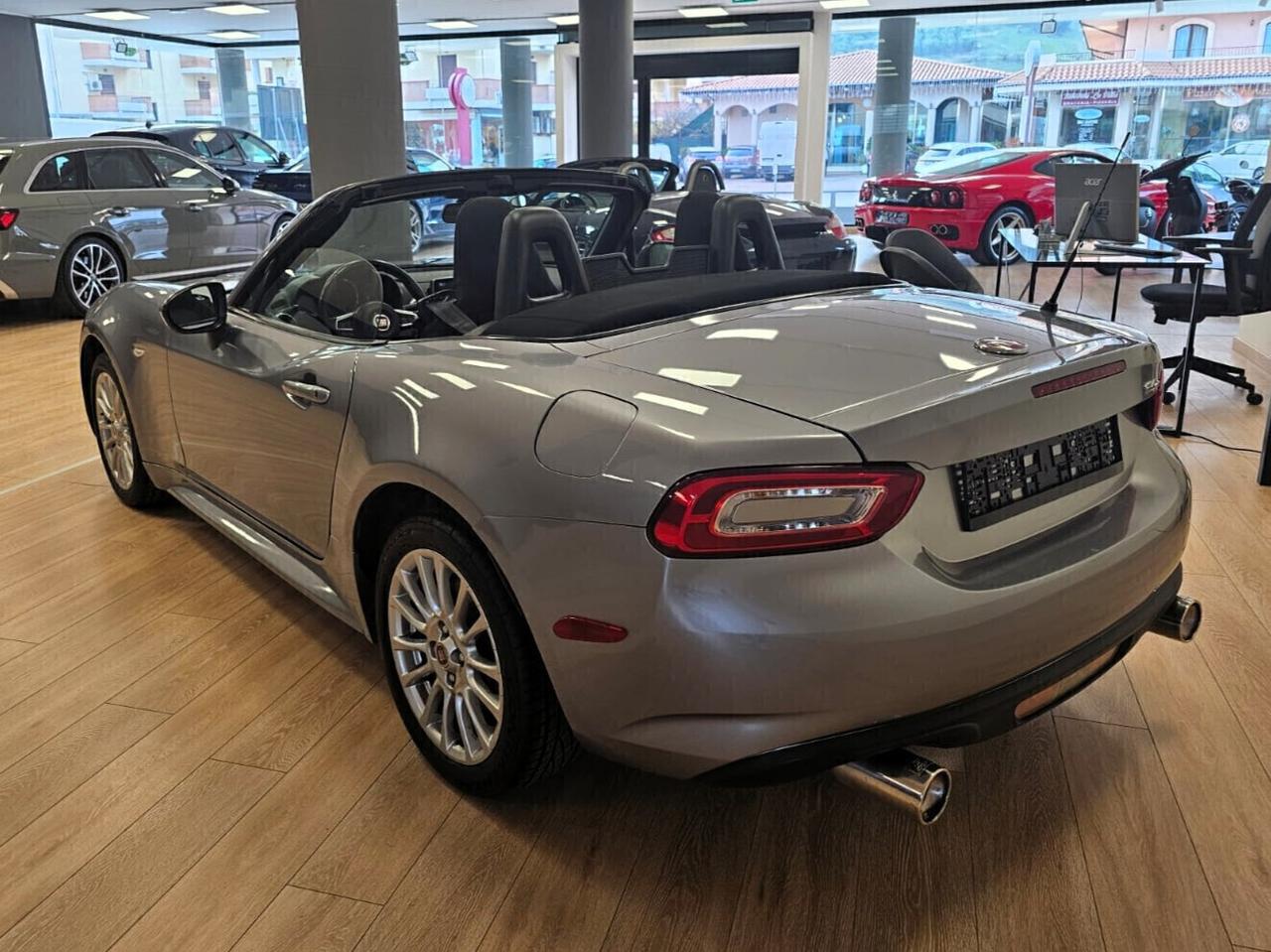 Fiat 124 Spider 1.4 MultiAir AT6