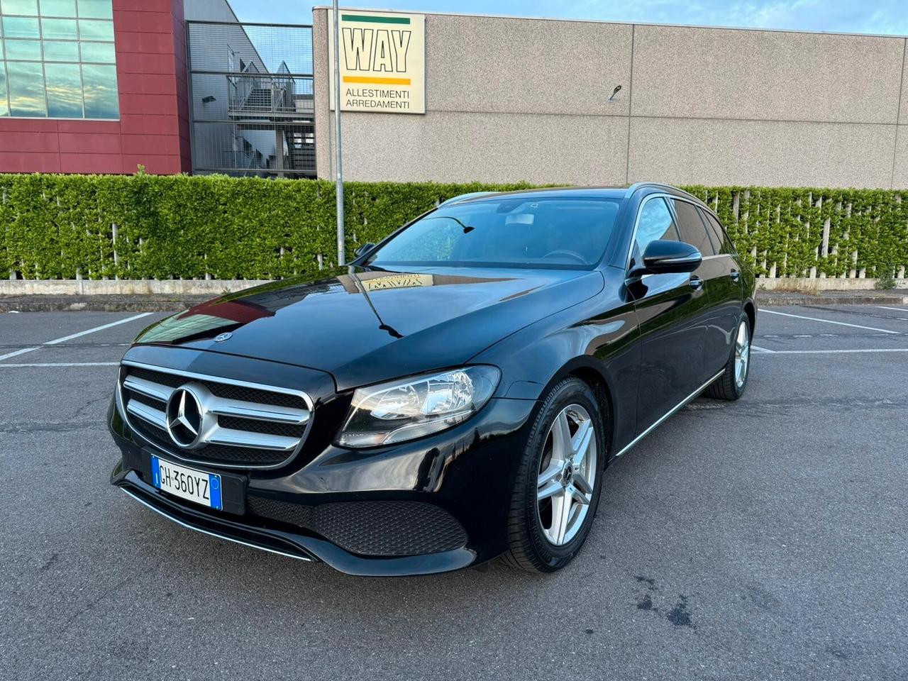 Mercedes-benz E 220 d S.W. Auto Business Sport