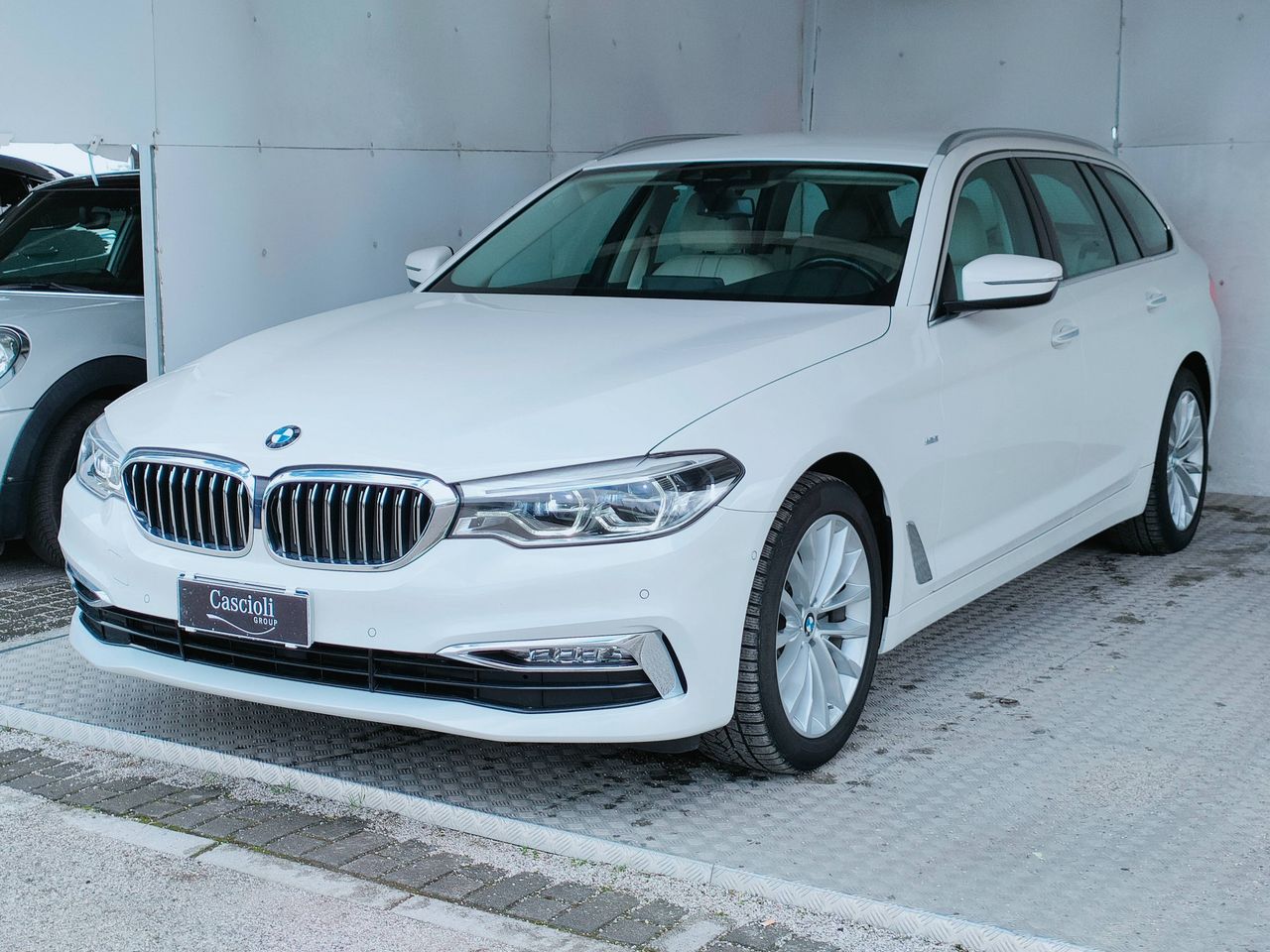 BMW Serie 5 G31 2017 Touring 520d Touring xdrive Luxury auto