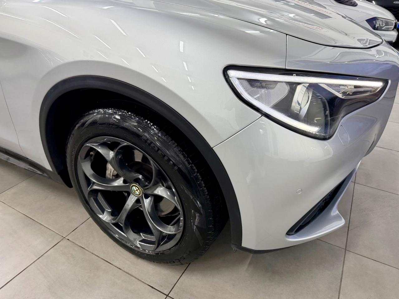 Alfa Romeo Stelvio 2.2 160 CV AT8 RWD FINANZIABILE