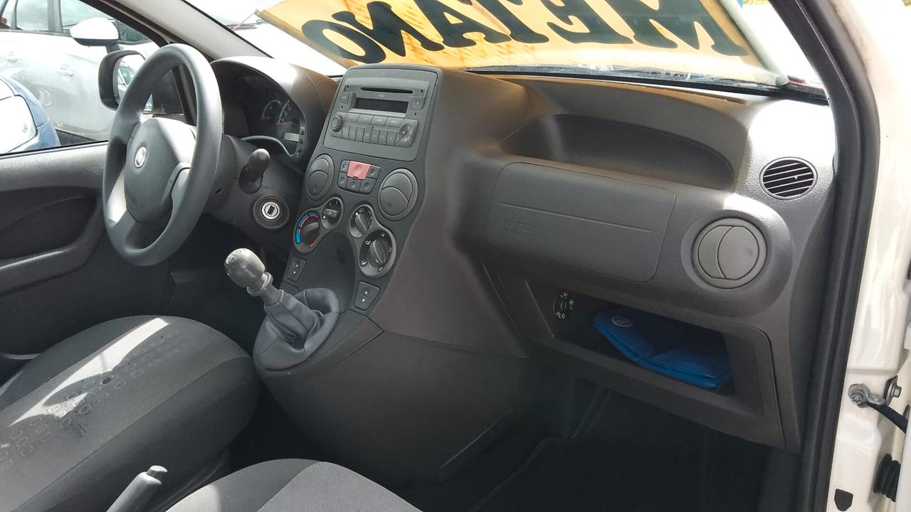 Fiat Panda 1.4 Natural Power neo patentati