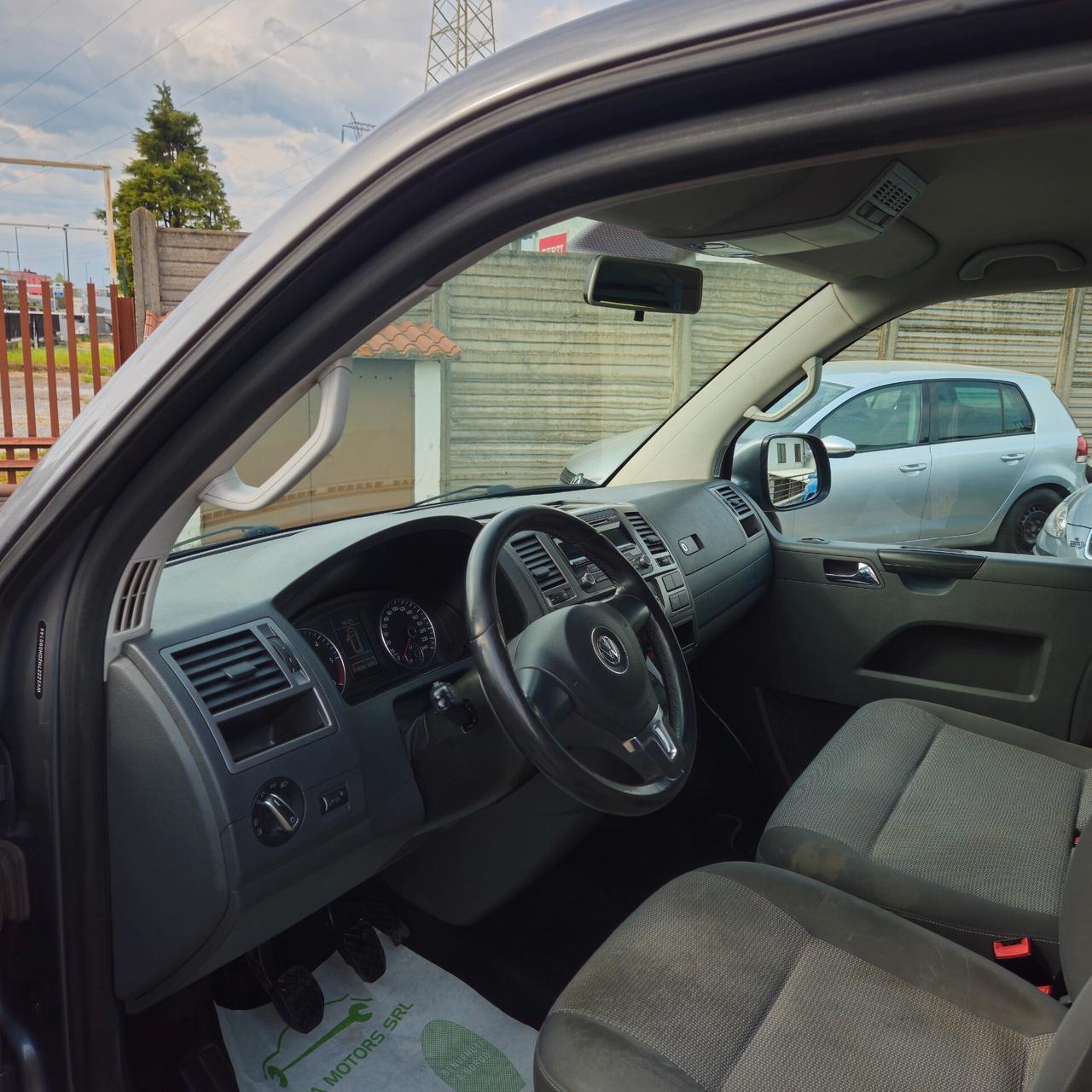 Volkswagen Multivan CARAVELLE 2.0 TDI 140CV Comfortline 9 POSTI