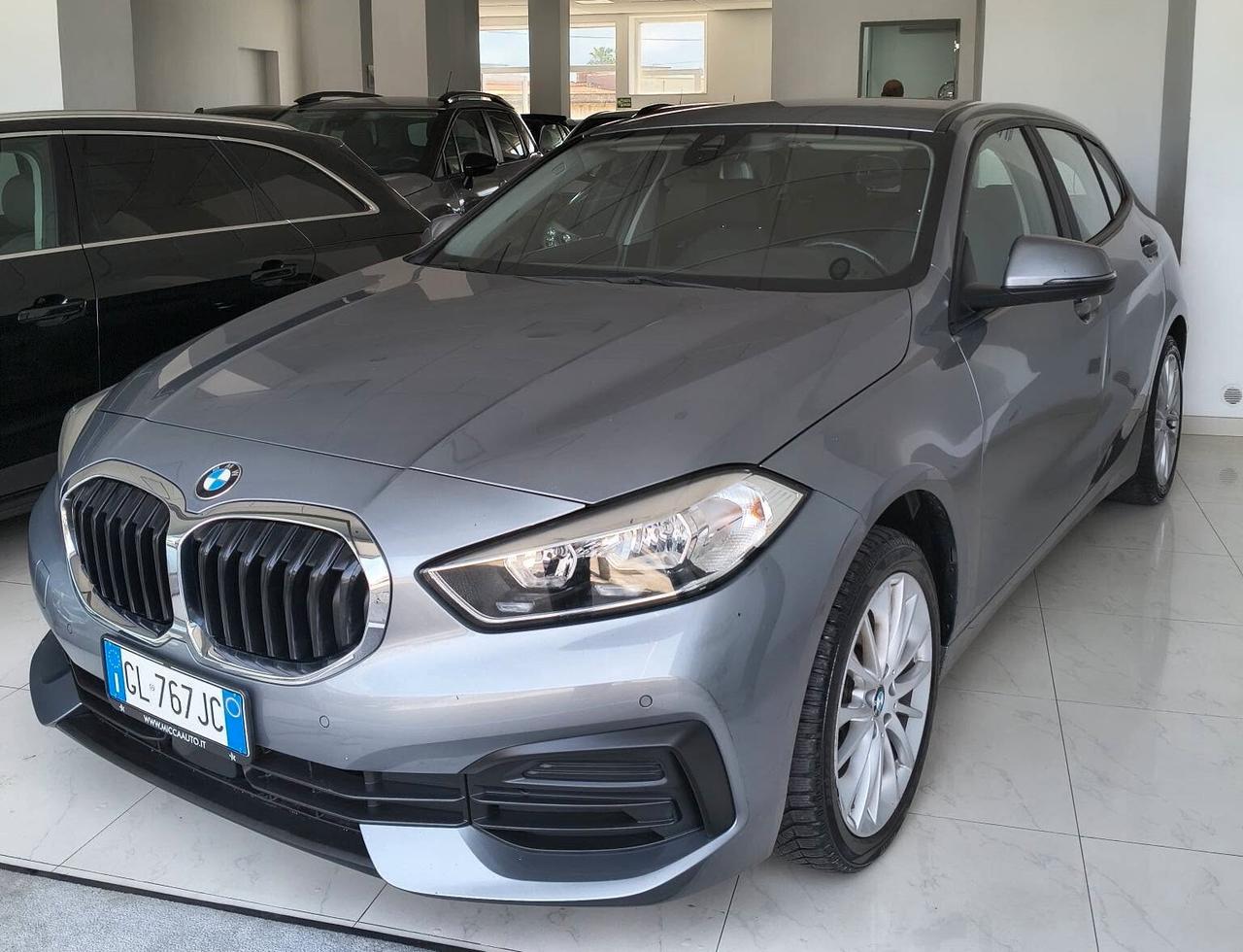 Bmw 116 116d 5p. Business Advantage