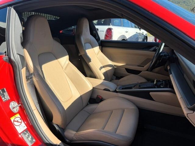Porsche 911 Carrera