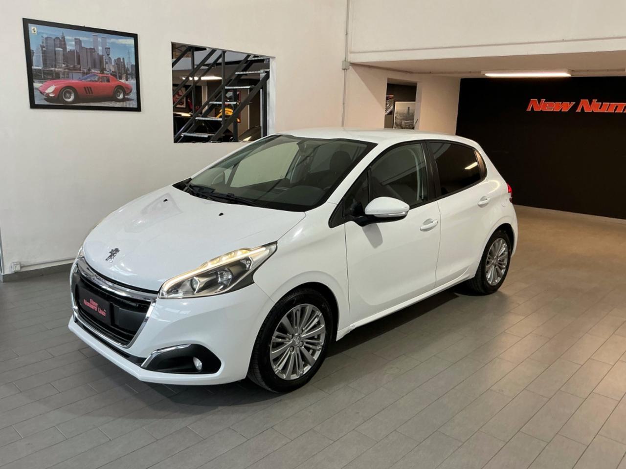 Peugeot 208 BlueHDi 75 5 porte Allure NEOPATENTATI