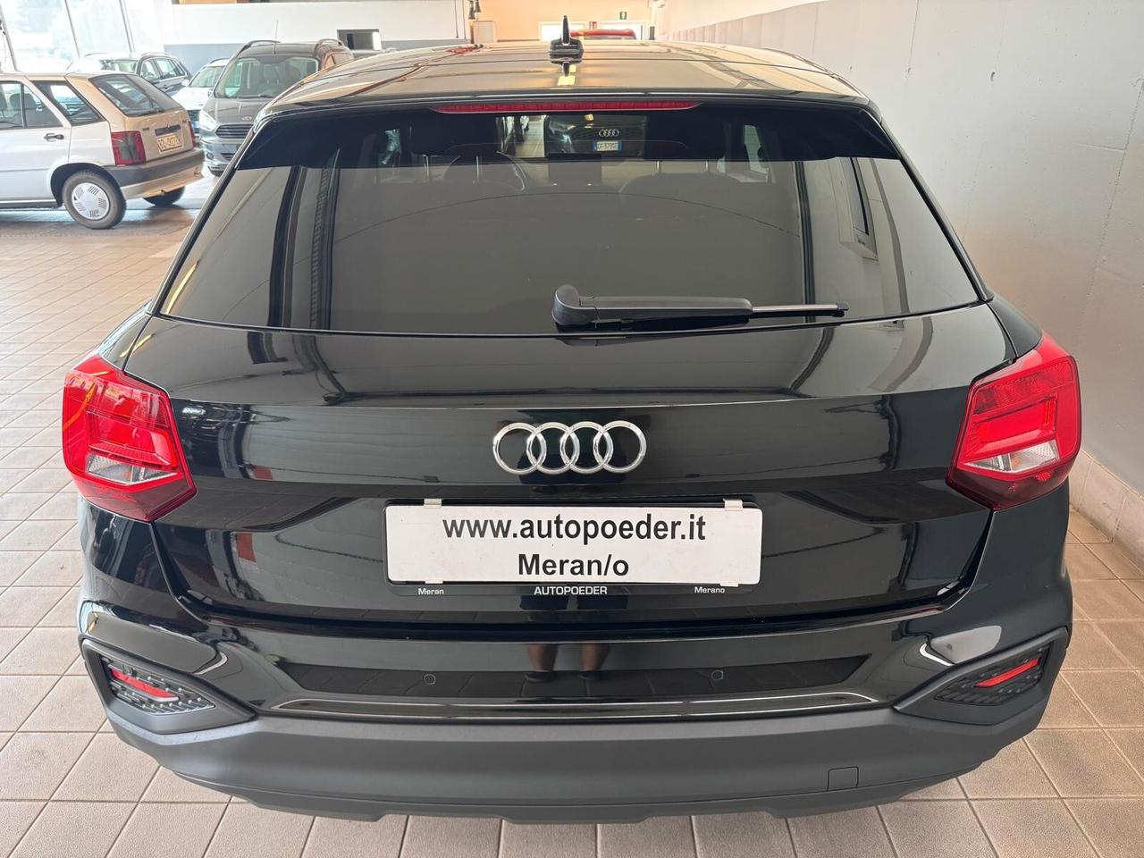 Audi Q2 35 TFSI S tronic Business