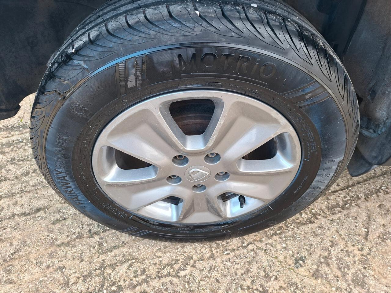 Dacia Duster 1.5 dCi 110CV Start&Stop 4x2 Lauréate Family N1