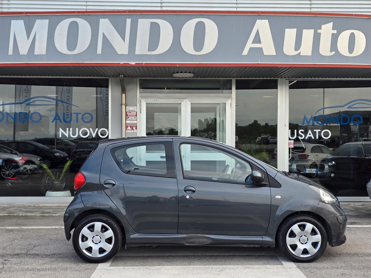 Toyota Aygo 1.4 turbodiesel 5 porte Sol 2007