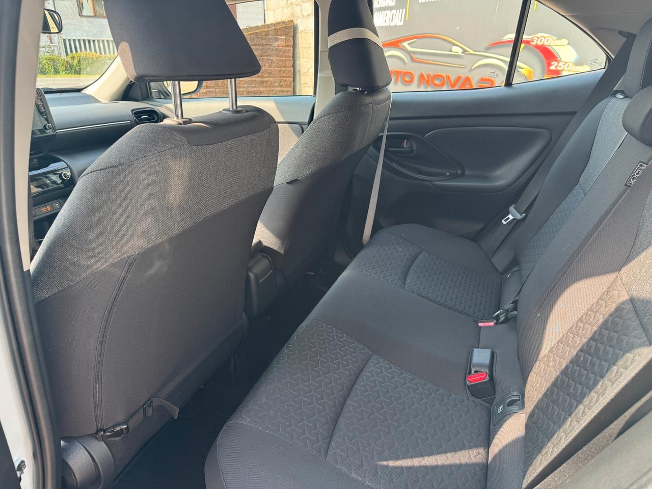 Toyota Yaris Cross 1.5 Hybrid 5p. E-CVT Business 85kw