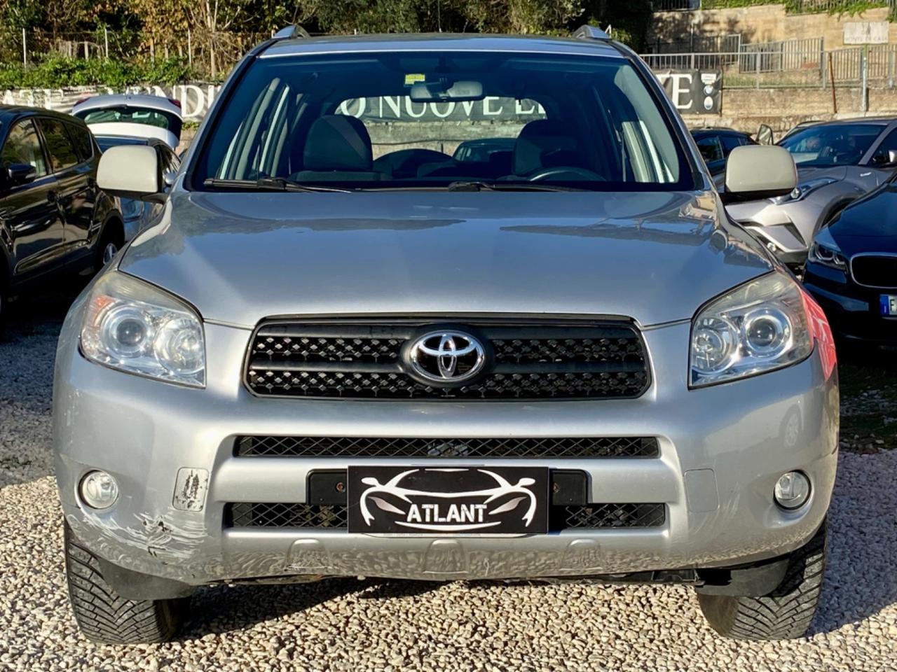 Toyota RAV 4 RAV4 2.0 Luxury