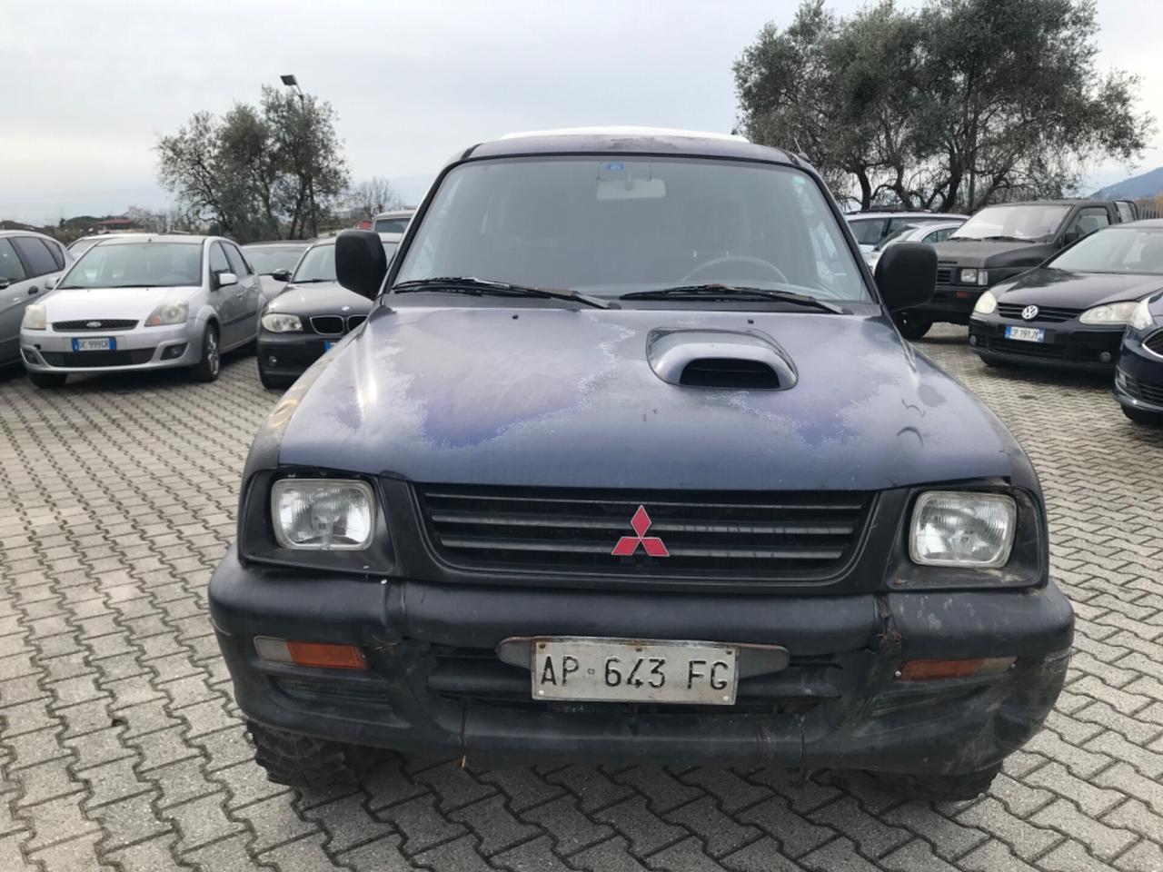 Mitsubishi L200 2.5 TDI 4WD Club Cab Pick-up GLX