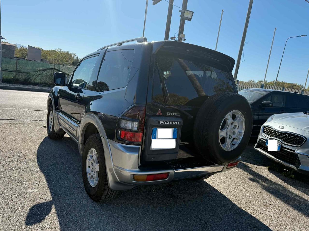 Mitsubishi Pajero 3.2 DI-D 160 cv 3p. - 2003